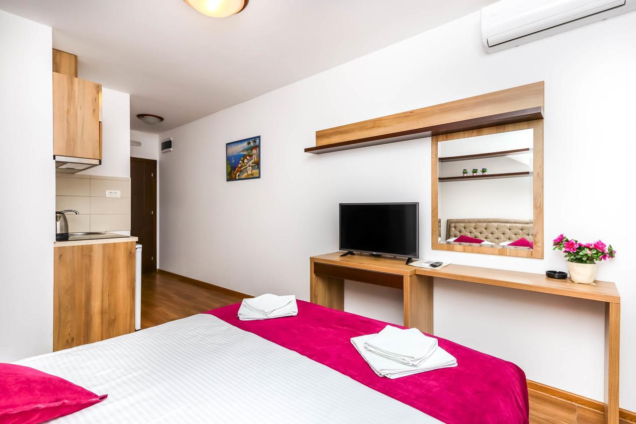 Aqua Breeze Apartments Budva Kültér fotó